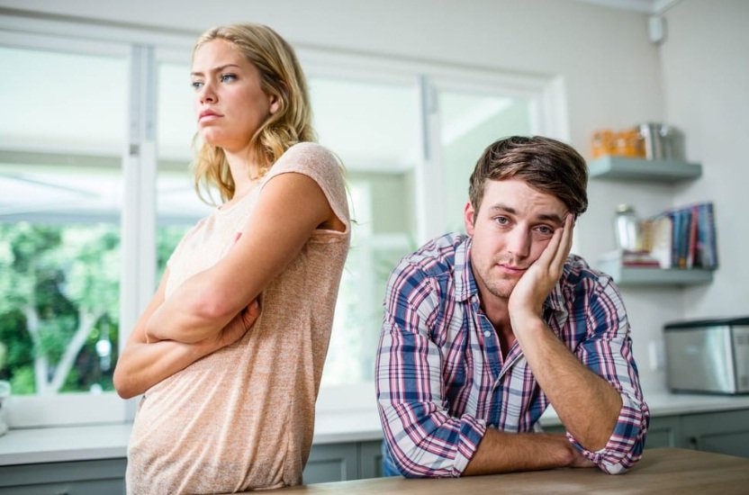 5 Reasons Cause Quarrel between Husband And Wife